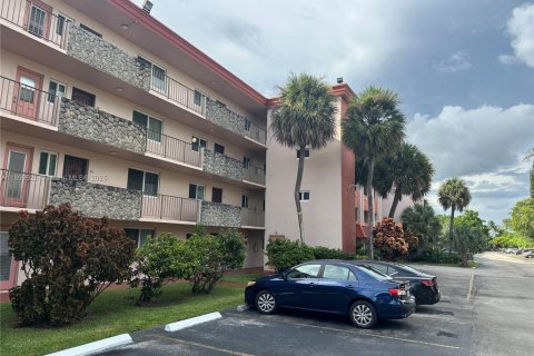 Condominio en Sunrise, Florida, 1 dormitorio  № 1951624