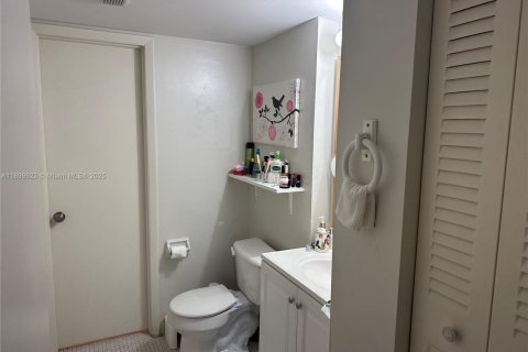 Condominio en venta en Sunrise, Florida, 1 dormitorio, 80.82 m2 № 1951624 - foto 24