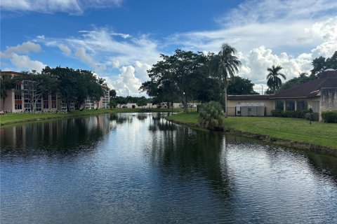 Condominio en venta en Sunrise, Florida, 1 dormitorio, 80.82 m2 № 1951624 - foto 13