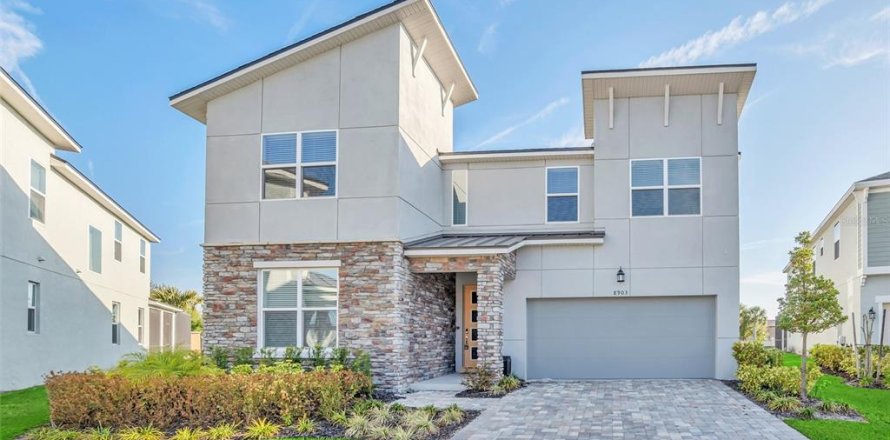 Casa en Kissimmee, Florida 9 dormitorios, 405.33 m2 № 1521531