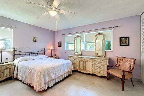 Condominio en venta en Lauderdale Lakes, Florida, 2 dormitorios, 87.7 m2 № 1940995 - foto 30