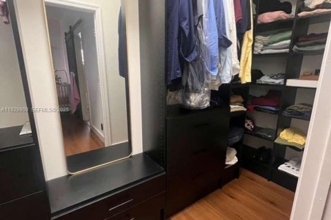 Villa ou maison à louer à Palm City, Floride: 2 chambres, 139.73 m2 № 1988853 - photo 13