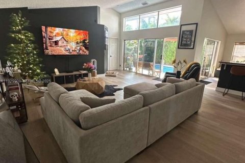 Villa ou maison à louer à Palm City, Floride: 2 chambres, 139.73 m2 № 1988853 - photo 3