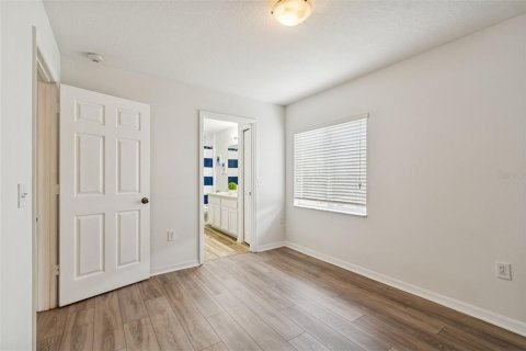 Купить таунхаус в Тампа, Флорида 6 комнат, 130.99м2, № 2120234 - фото 22