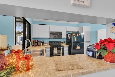 Condominio en venta en Crystal River, Florida, 2 dormitorios, 125.05 m2 № 1518317 - foto 7