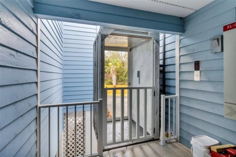 Condo in Crystal River, Florida, 2 bedrooms  № 1518317 - photo 24