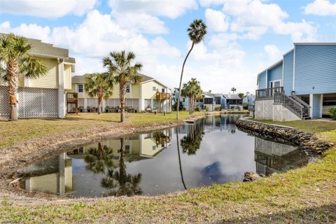 Condo in Crystal River, Florida, 2 bedrooms  № 1518317 - photo 27