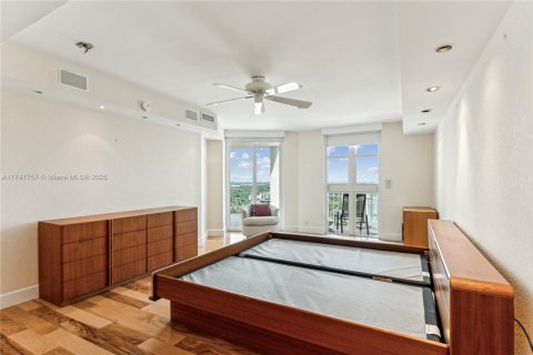 Condo in Miami, Florida, 2 bedrooms  № 1700300 - photo 29