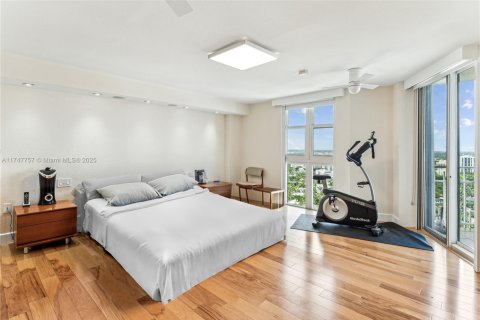 Condo in Miami, Florida, 2 bedrooms  № 1700300 - photo 22