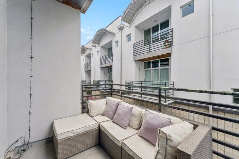 Condo in Tampa, Florida, 2 bedrooms  № 1782444 - photo 7