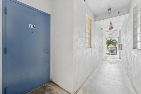 Condo in Tampa, Florida, 2 bedrooms  № 1782444 - photo 26