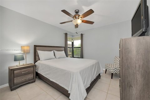 Condo in Coconut Creek, Florida, 2 bedrooms  № 1713082 - photo 9