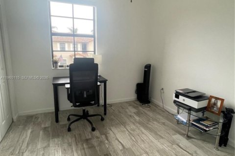 Снять в аренду таунхаус в Хомстед, Флорида 3 спальни, 141.58м2, № 2020186 - фото 20