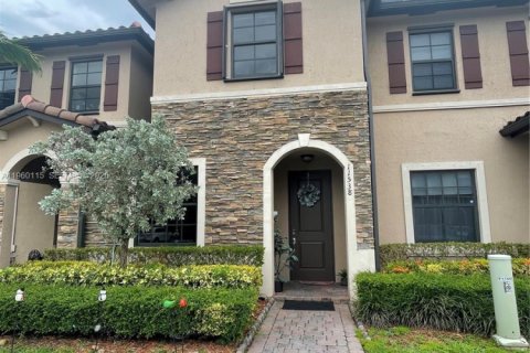 Таунхаус в Хомстед, Флорида 3 спальни, 141.58м2 № 2020186