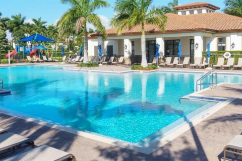 Снять в аренду таунхаус в Хомстед, Флорида 3 спальни, 141.58м2, № 2020186 - фото 23