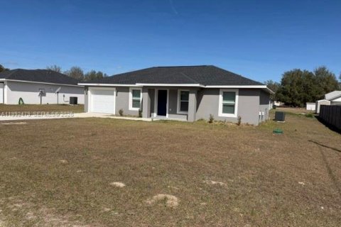 House in Ocala, Florida 3 bedrooms, 117.43 sq.m. № 2062437 - photo 2