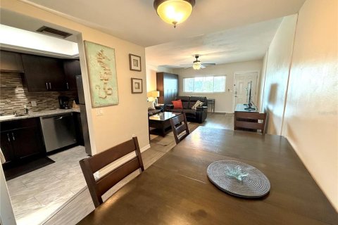 Condo in Saint Pete Beach, Florida, 1 bedroom  № 2225557 - photo 17