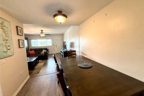 Condo in Saint Pete Beach, Florida, 1 bedroom  № 2225557 - photo 13