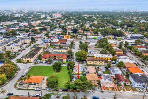 Casa en venta en Miami, Florida, 3 dormitorios, 87.33 m2 № 1892001 - foto 22