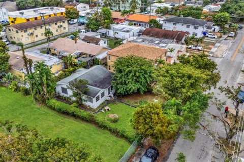 Casa en venta en Miami, Florida, 3 dormitorios, 87.33 m2 № 1892001 - foto 17