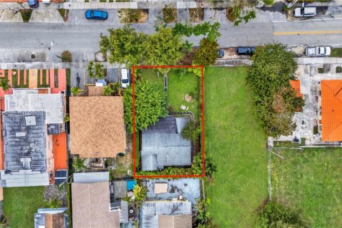 Casa en venta en Miami, Florida, 3 dormitorios, 87.33 m2 № 1892001 - foto 16
