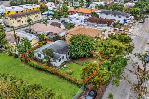 Casa en venta en Miami, Florida, 3 dormitorios, 87.33 m2 № 1892001 - foto 3