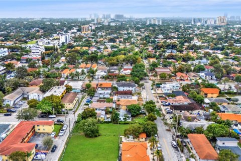 Casa en venta en Miami, Florida, 3 dormitorios, 87.33 m2 № 1892001 - foto 15