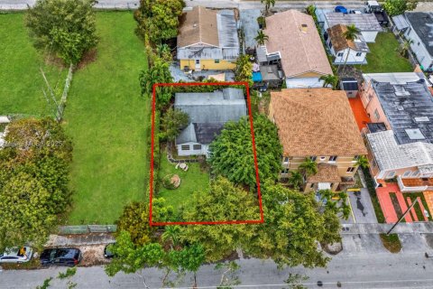 Casa en venta en Miami, Florida, 3 dormitorios, 87.33 m2 № 1892001 - foto 19