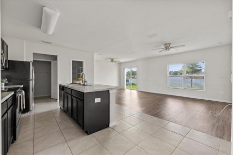 House in Wimauma, Florida 3 bedrooms, 159.14 sq.m. № 1775670 - photo 10