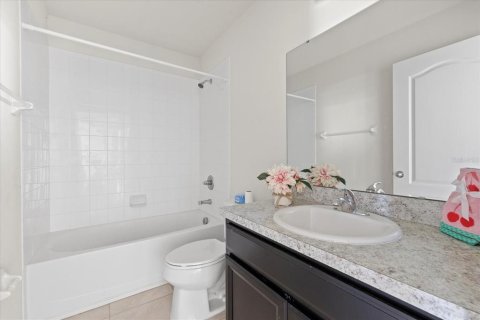 House in Wimauma, Florida 3 bedrooms, 159.14 sq.m. № 1775670 - photo 28