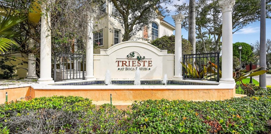 Townhouse in Boca Raton, Florida 3 bedrooms, 301.37 sq.m. № 978299