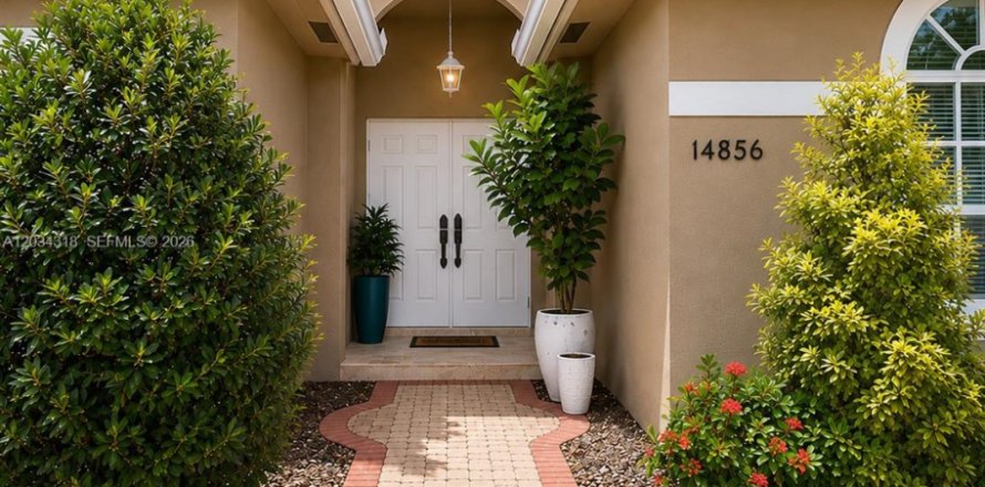 Villa ou maison à Miami, Floride 4 chambres, 185.15 m2 № 2086386