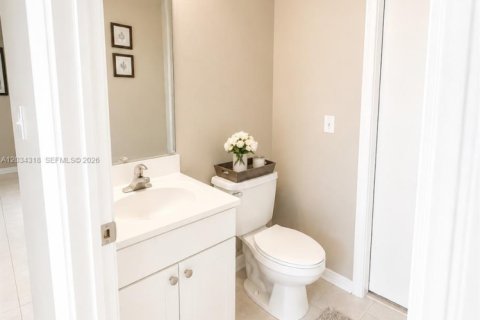 Villa ou maison à vendre à Miami, Floride: 4 chambres, 185.15 m2 № 2086386 - photo 29