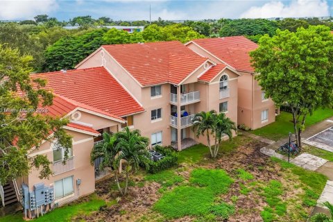 Copropriété à vendre à Miami, Floride: 2 chambres, 99.87 m2 № 1867389 - photo 1