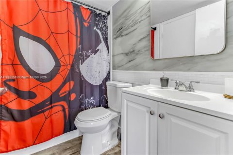 Copropriété à vendre à Miami, Floride: 2 chambres, 99.87 m2 № 1867389 - photo 11