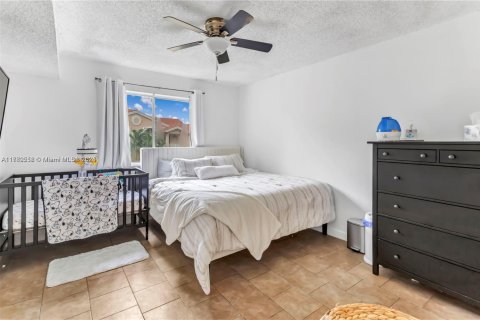 Copropriété à vendre à Miami, Floride: 2 chambres, 99.87 m2 № 1867389 - photo 12