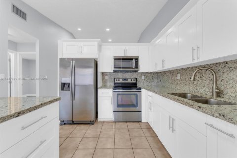 Adosado en venta en Miami, Florida, 3 dormitorios, 111.67 m2 № 1847704 - foto 8