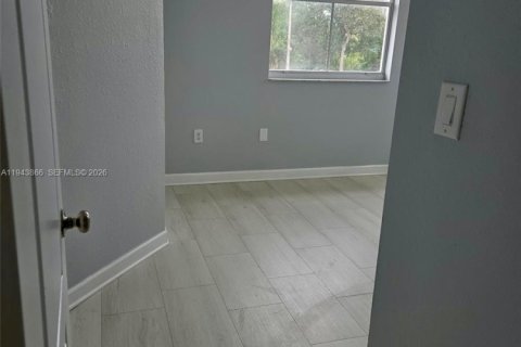 Apartamento en alquiler en Homestead, Florida, 3 dormitorios, 99.96 m2 № 2000378 - foto 5