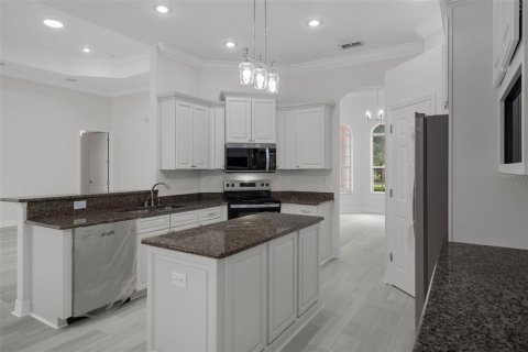 Villa ou maison à vendre à Spring Hill, Floride: 4 chambres, 262.26 m2 № 1909774 - photo 17