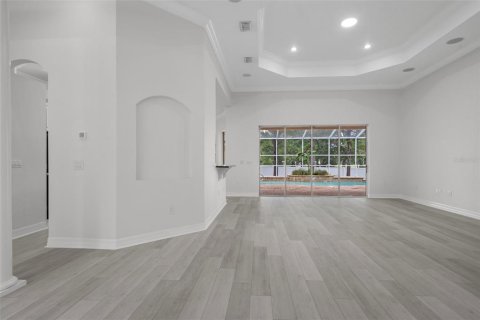 Villa ou maison à vendre à Spring Hill, Floride: 4 chambres, 262.26 m2 № 1909774 - photo 5