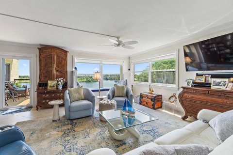 Condo in North Palm Beach, Florida, 3 bedrooms  № 2317201