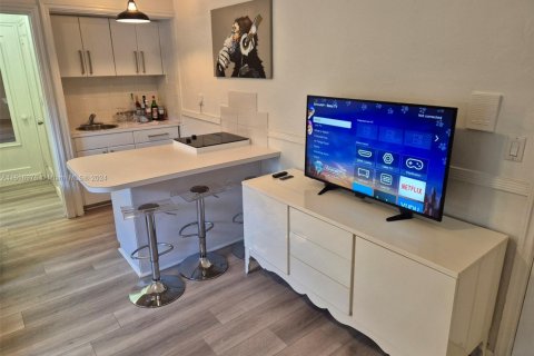 Copropriété à vendre à Miami Beach, Floride: 31.68 m2 № 1938113 - photo 16