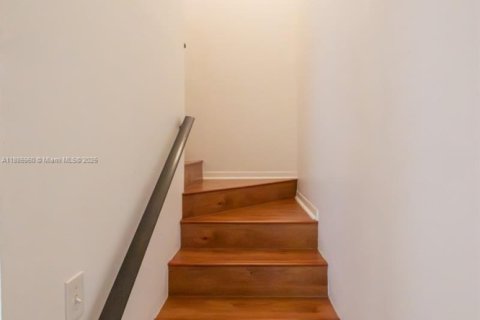 Adosado en venta en Davie, Florida, 3 dormitorios, 225.29 m2 № 1941772 - foto 29