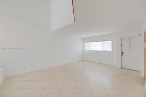Adosado en venta en Davie, Florida, 3 dormitorios, 225.29 m2 № 1941772 - foto 7