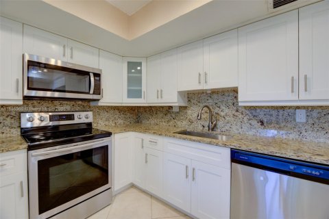 Adosado en venta en Davie, Florida, 3 dormitorios, 225.29 m2 № 1941772 - foto 20