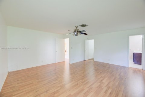 Adosado en venta en Davie, Florida, 3 dormitorios, 225.29 m2 № 1941772 - foto 26