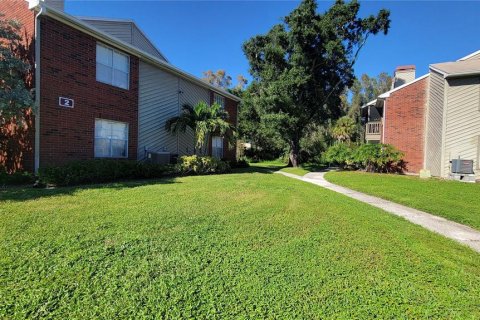 Copropriété à vendre à Saint Petersburg, Floride: 2 chambres, 87.33 m2 № 2388375 - photo 2