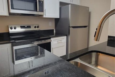 Copropriété à vendre à Saint Petersburg, Floride: 2 chambres, 87.33 m2 № 2388375 - photo 14