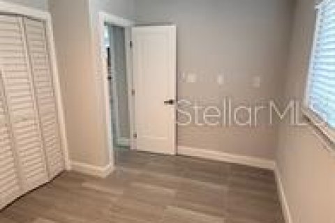 Apartment in Saint Petersburg, Florida 2 bedrooms, 65.03 sq.m. № 2195205 - photo 14