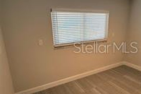 Apartment in Saint Petersburg, Florida 2 bedrooms, 65.03 sq.m. № 2195205 - photo 12